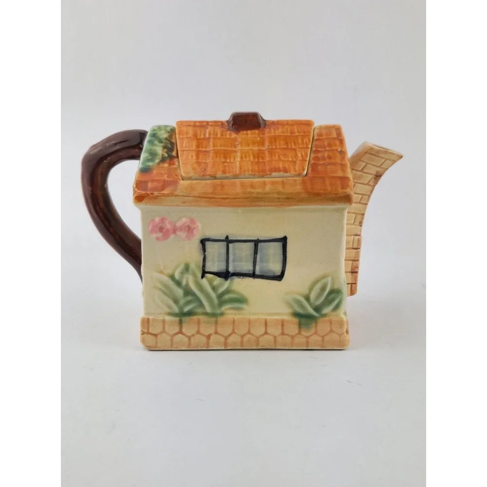 Teapot Thatched‎ Roof Cottage House Hand Painted Vintage Japan